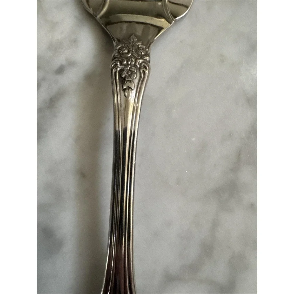 Oneida SSS Stainless Silverware - RENOIR‎ PEMBROOKE - Solid Serving Fork